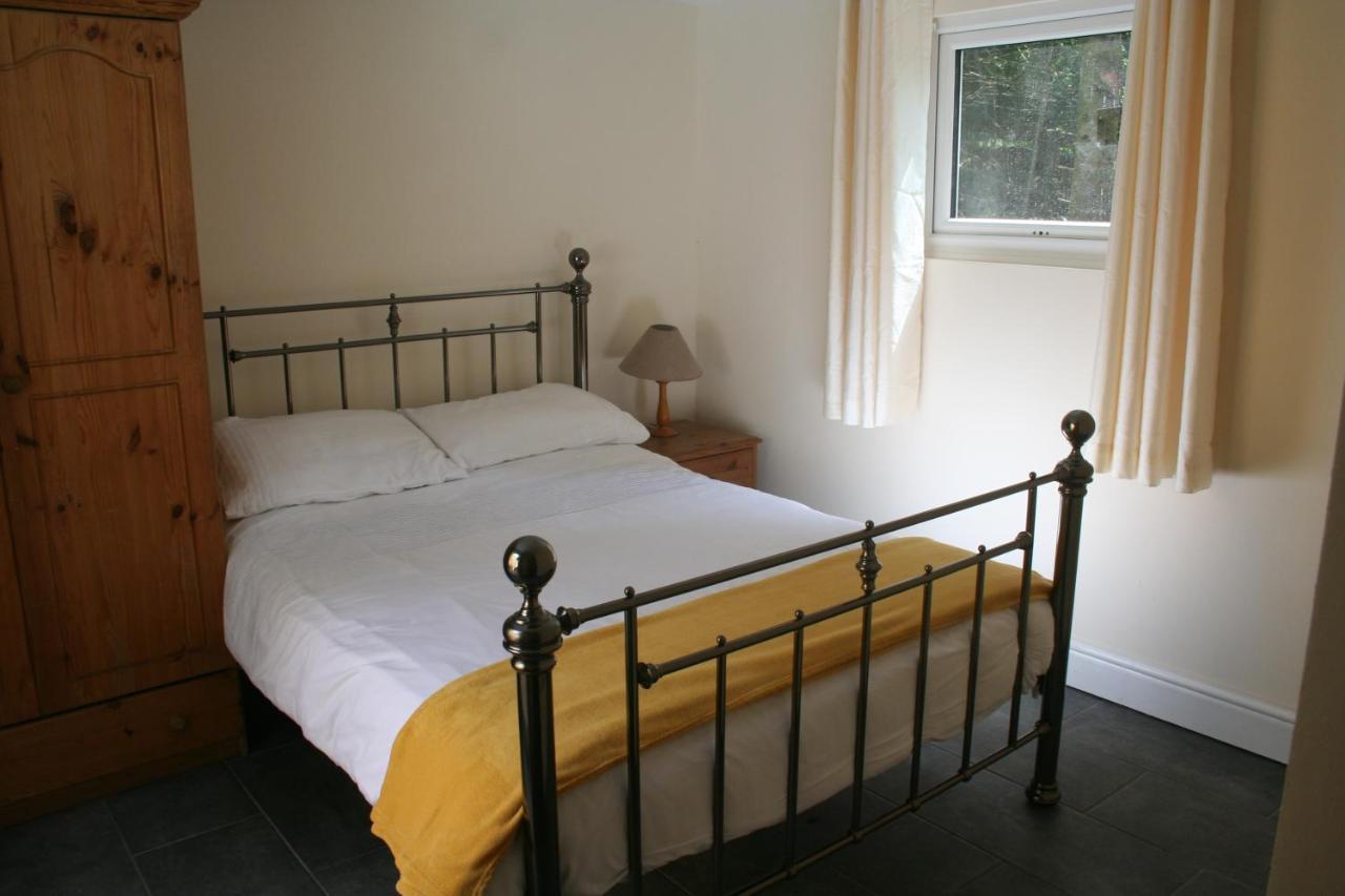 Coynant Farm Guesthouse - Farm Park Stay Свонсі Екстер'єр фото