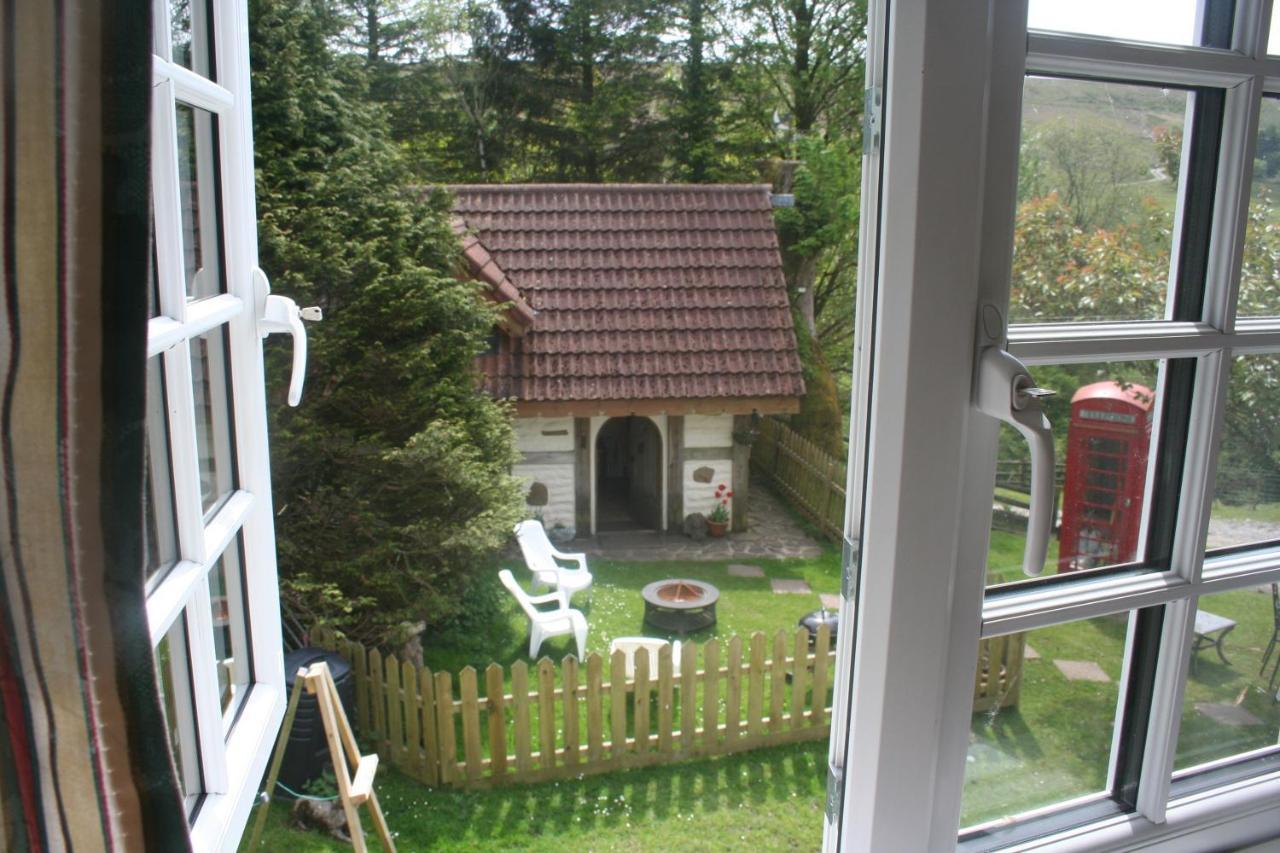 Coynant Farm Guesthouse - Farm Park Stay Свонсі Екстер'єр фото