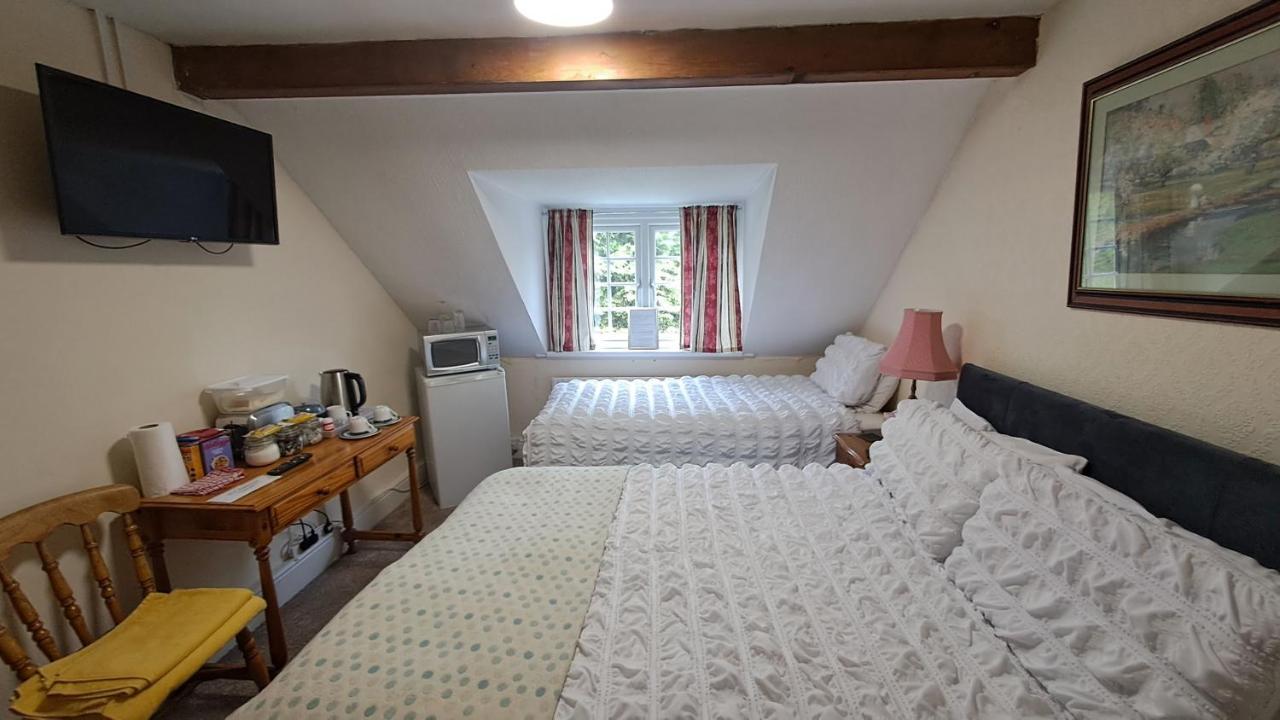 Coynant Farm Guesthouse - Farm Park Stay Свонсі Екстер'єр фото