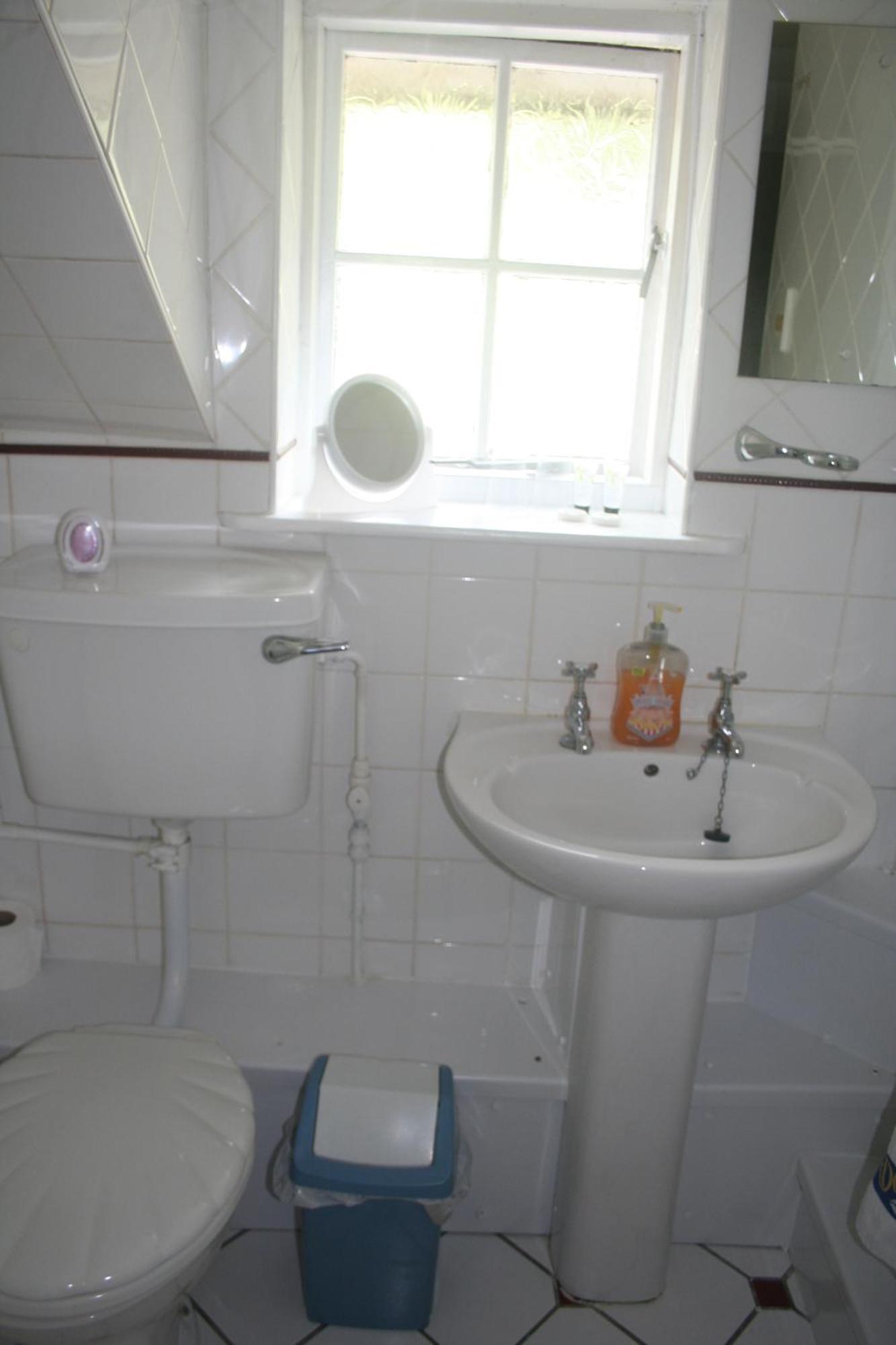 Coynant Farm Guesthouse - Farm Park Stay Свонсі Номер фото