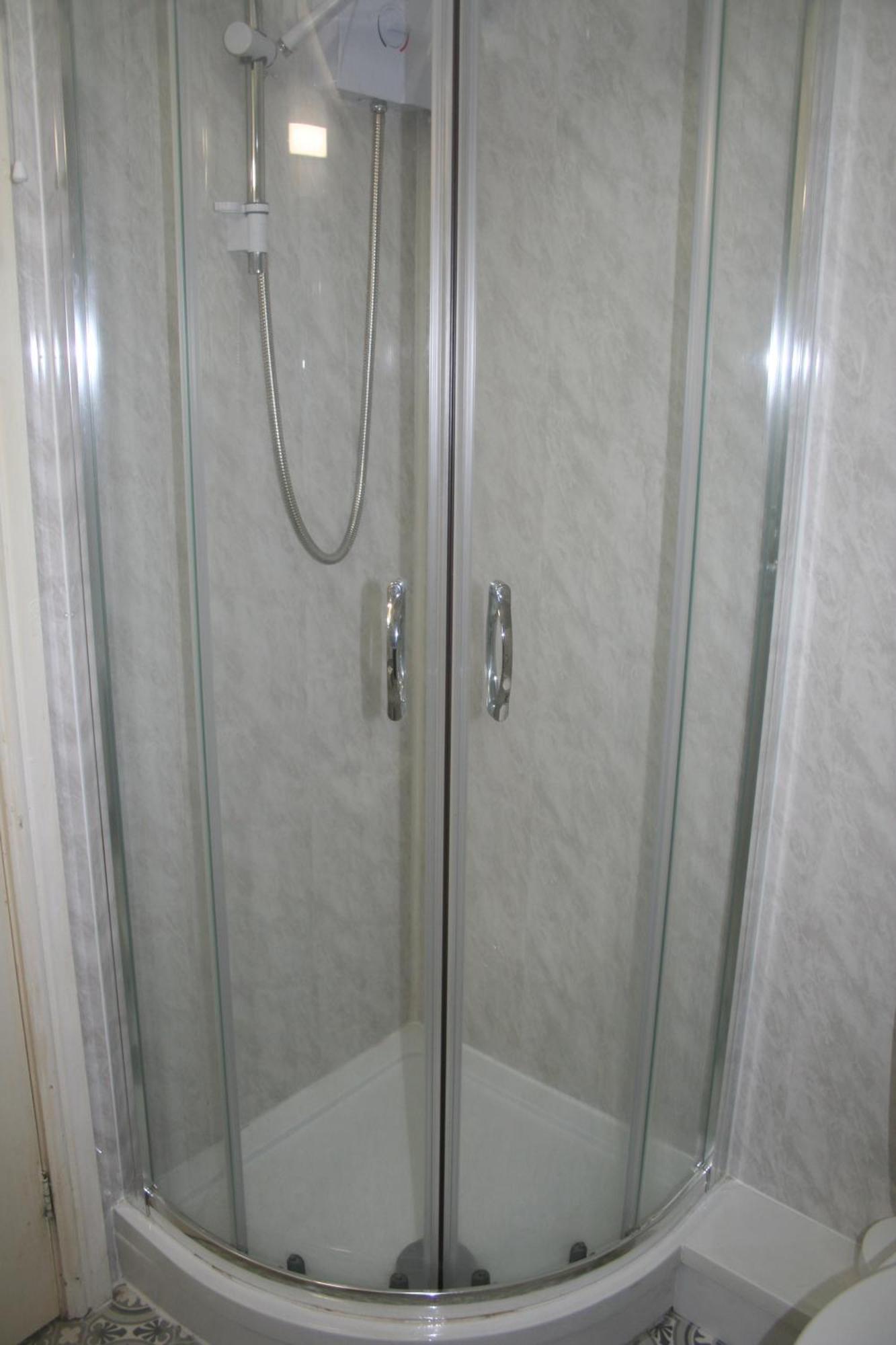 Coynant Farm Guesthouse - Farm Park Stay Свонсі Номер фото