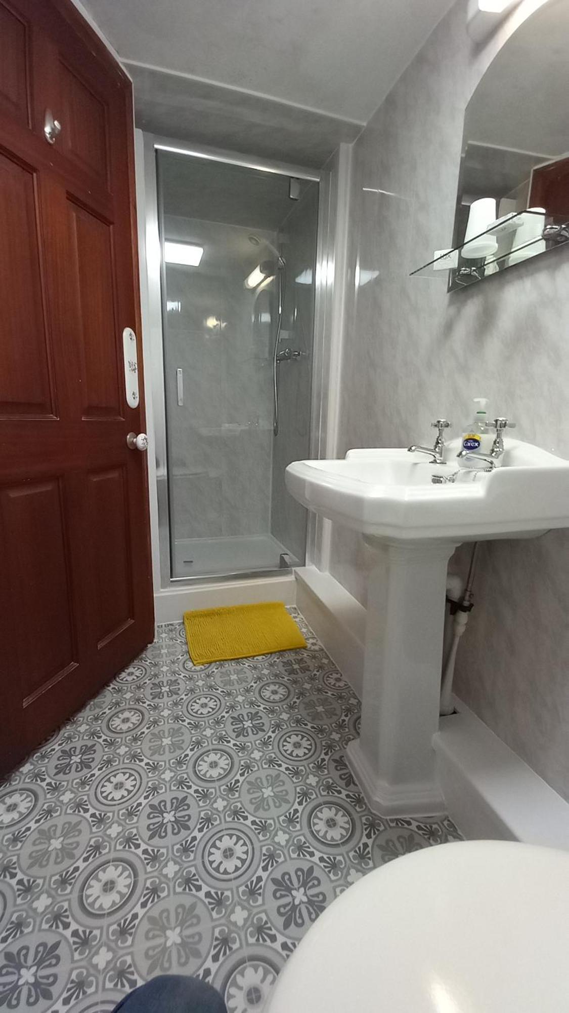 Coynant Farm Guesthouse - Farm Park Stay Свонсі Екстер'єр фото