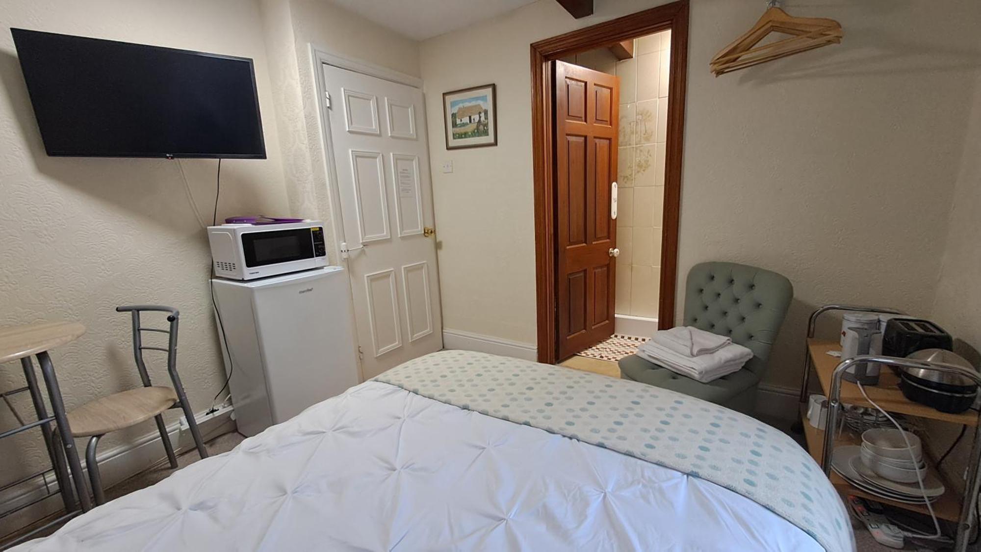 Coynant Farm Guesthouse - Farm Park Stay Свонсі Екстер'єр фото