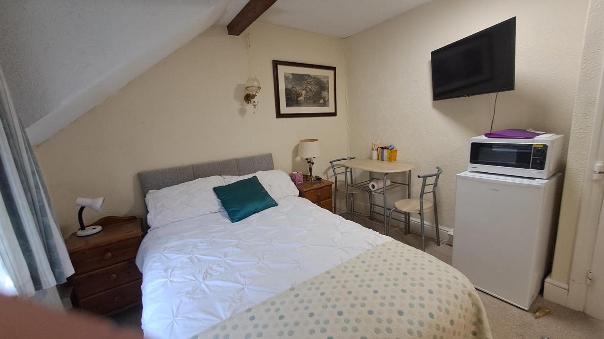 Coynant Farm Guesthouse - Farm Park Stay Свонсі Екстер'єр фото