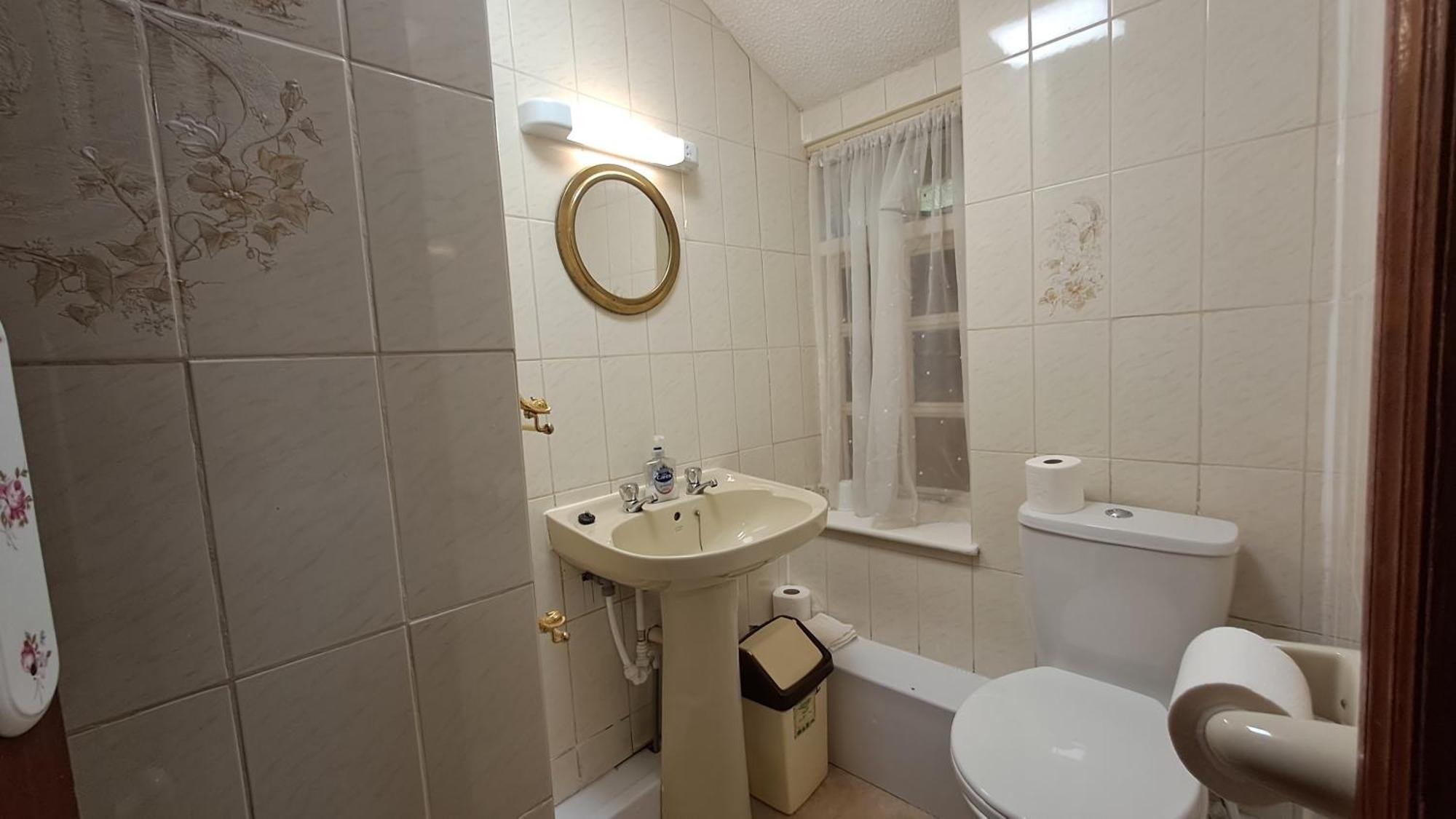Coynant Farm Guesthouse - Farm Park Stay Свонсі Екстер'єр фото
